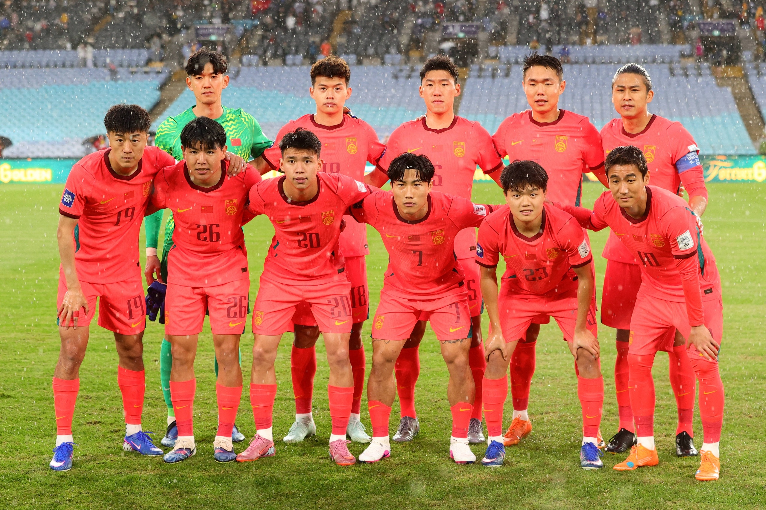 网传国足6月和伊朗热身？记者：伊朗队？想多了！U23都没来了